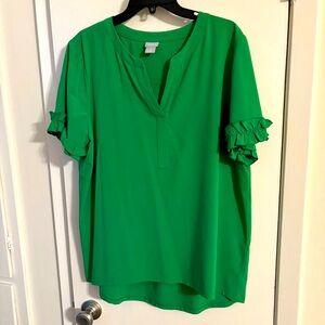 Chico’s Zenergy shirt in size 3 (XL)